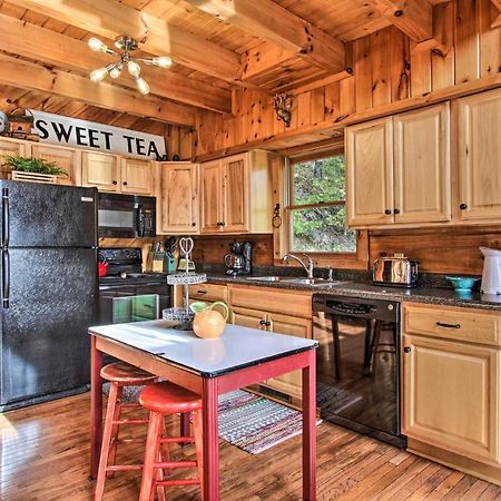 Pigeon Forge Scenic Solitude With Private Hot Tub! المظهر الخارجي الصورة