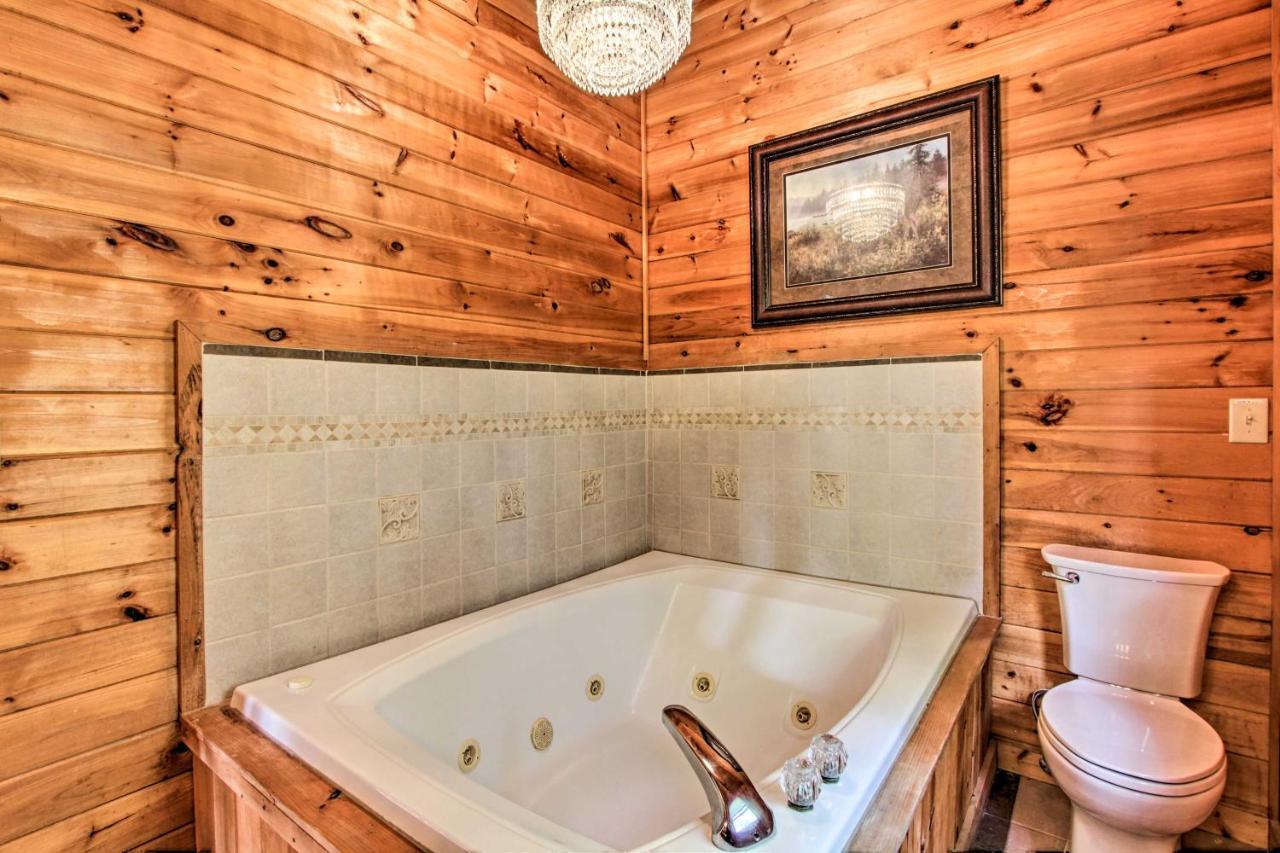 Pigeon Forge Scenic Solitude With Private Hot Tub! المظهر الخارجي الصورة