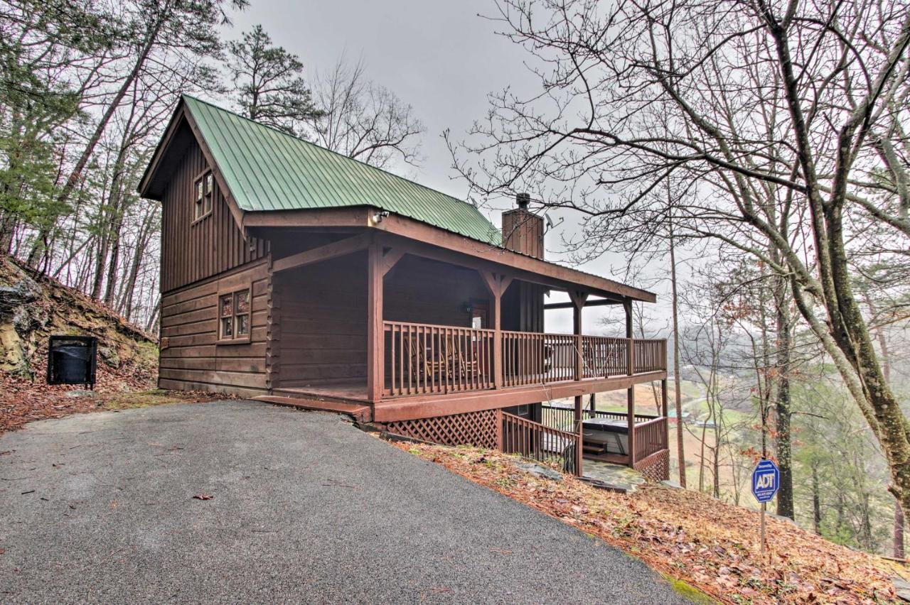 Pigeon Forge Scenic Solitude With Private Hot Tub! المظهر الخارجي الصورة